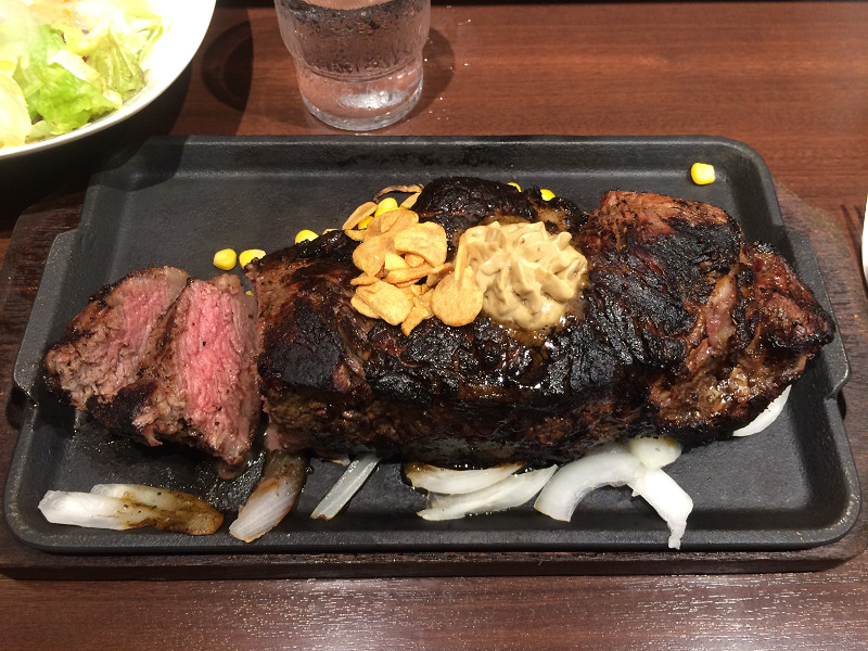 28オンスのステーキ