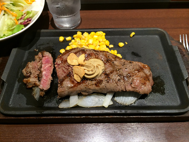 8オンスのステーキ