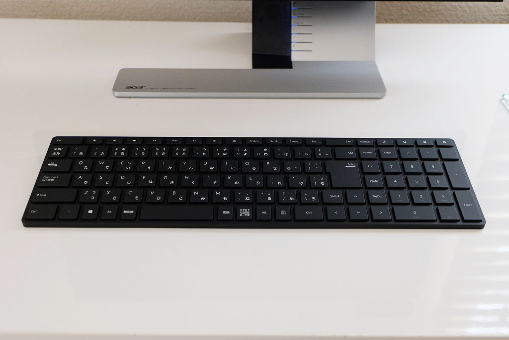 正面から見たキーボード