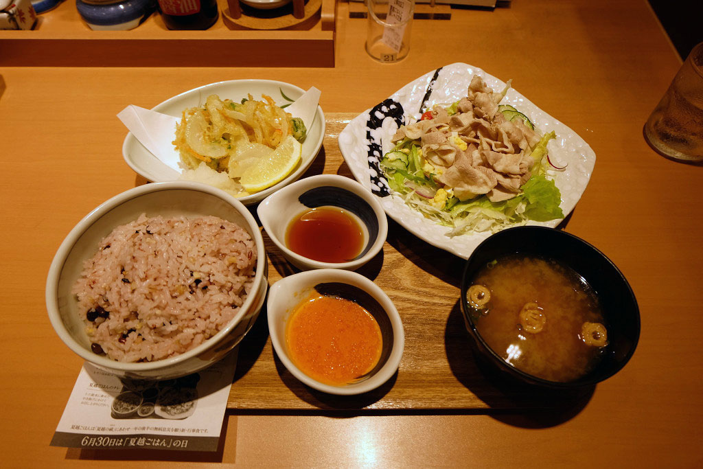 やよい軒「夏越ごはんと豚しゃぶ定食」 税込790円(2017年6月)