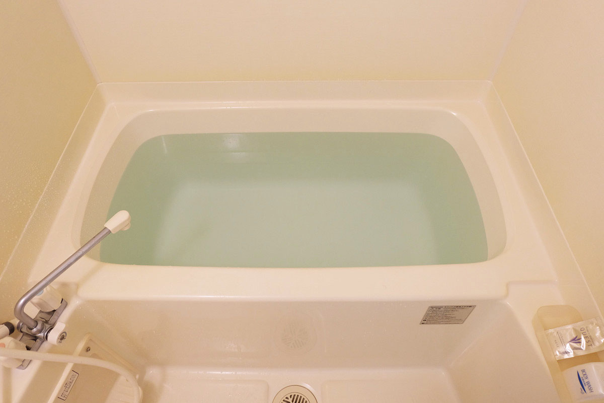 200L(一人暮らし用アパートの浴槽)