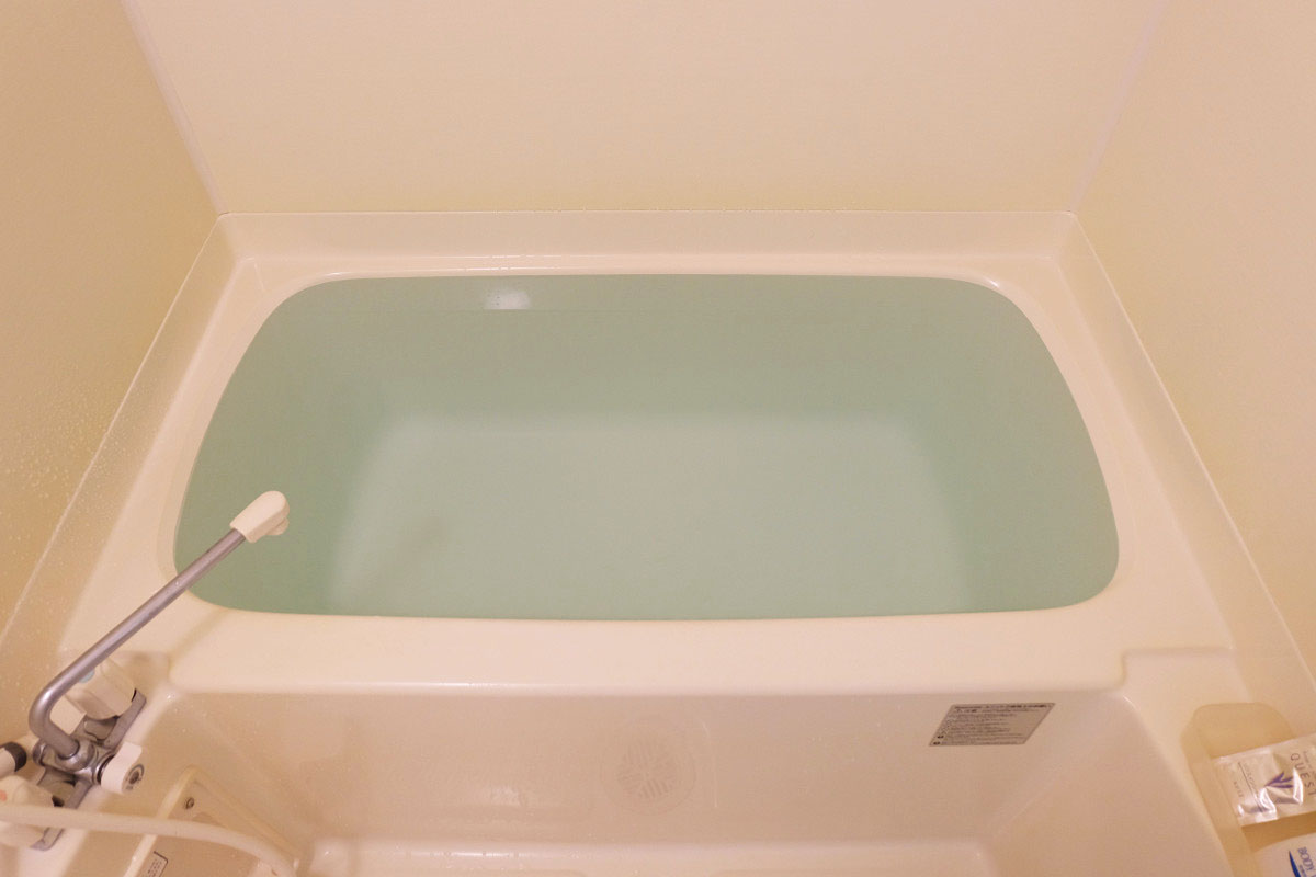 250L(一人暮らし用アパートの浴槽)