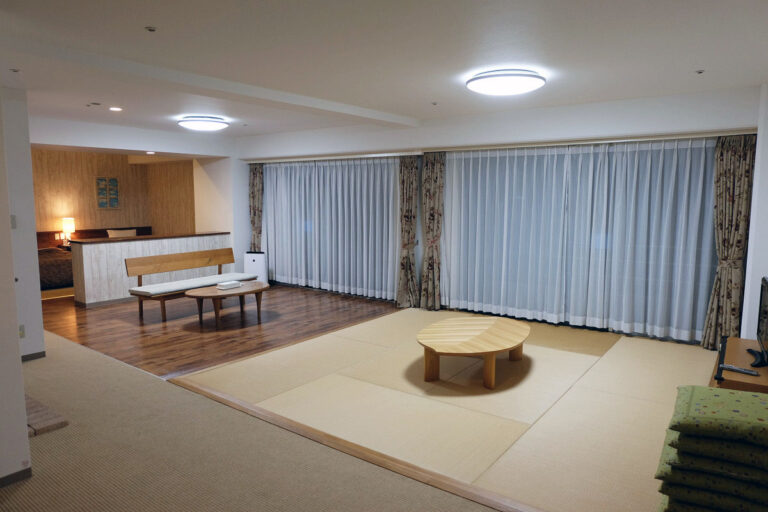 ファミリールーム 山小屋