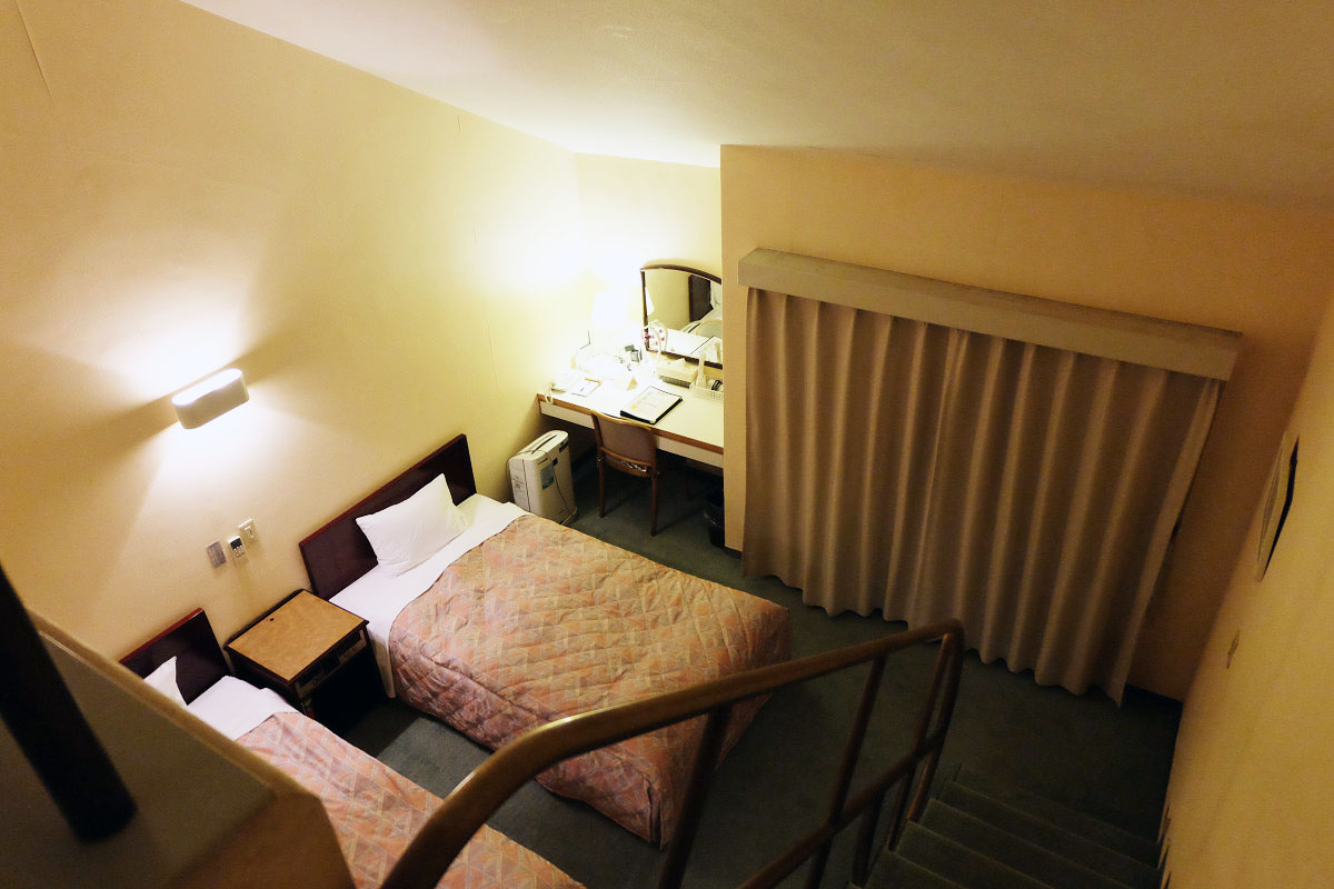 洋室メゾネット 31畳