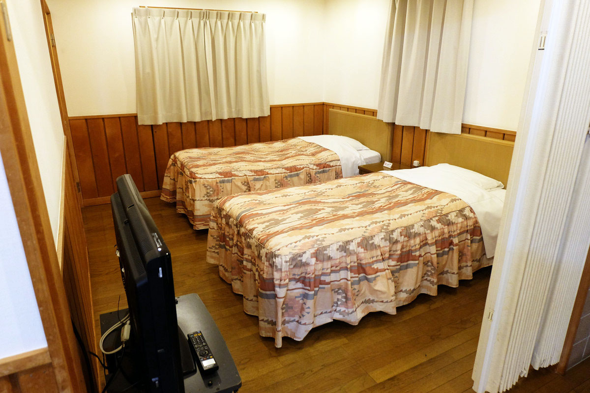 1階ベッドルーム