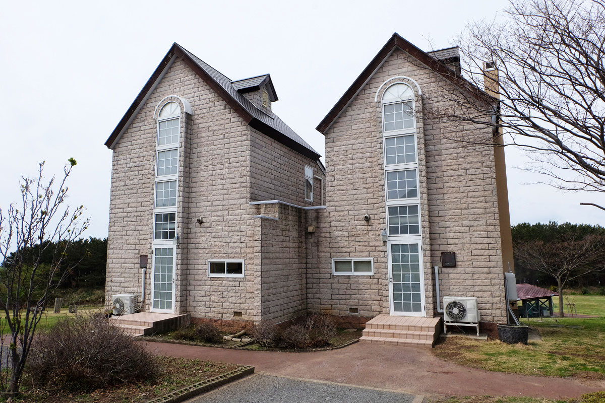 コテージ外観(右側)