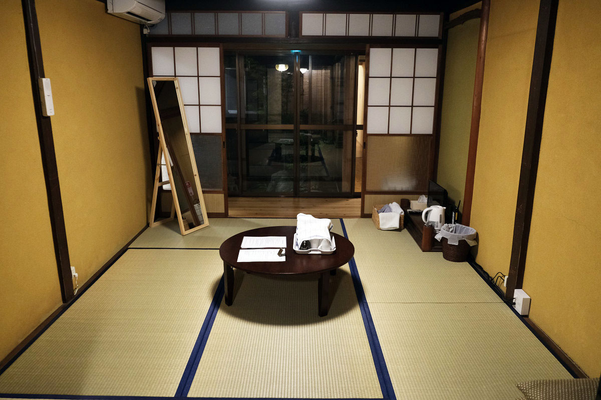 中庭&廊下側の部屋