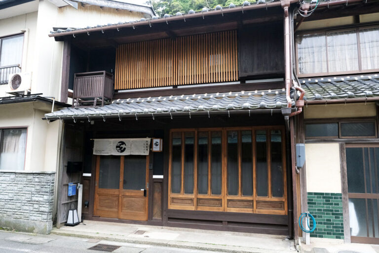 99平米 OBAMA MACHIYA STAY(小浜町家ステイ) 丹後街道たにぐち棟