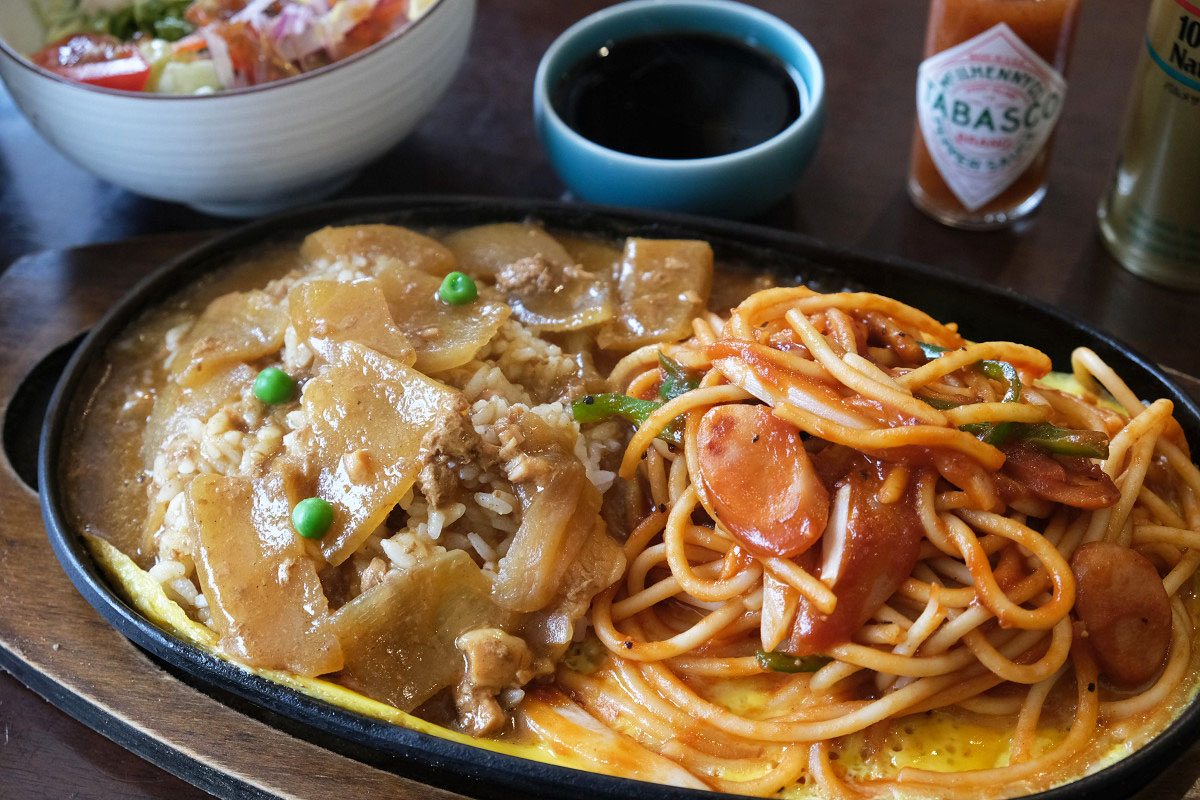 生姜カレーと鉄板ナポリタン