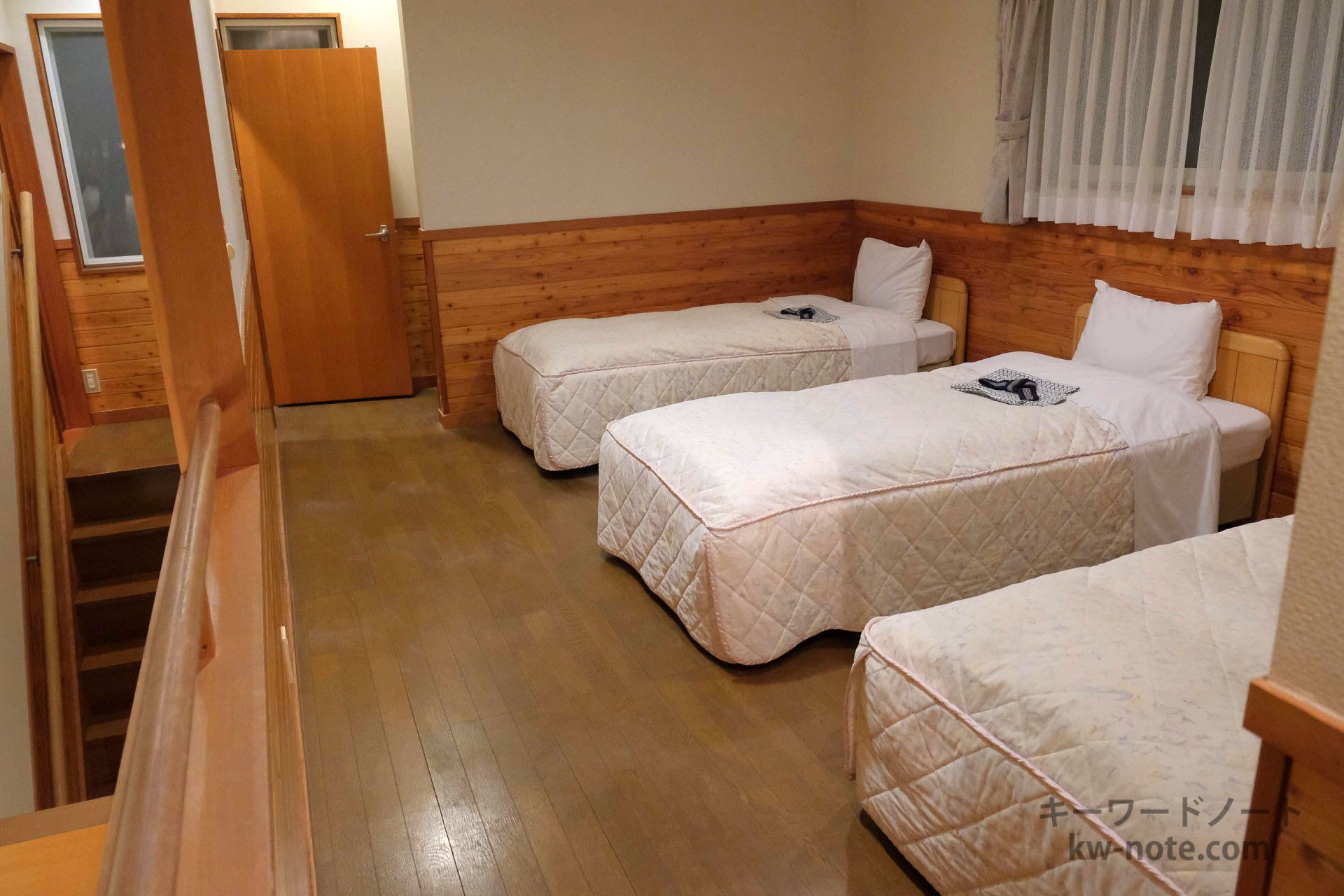 2階ベッドルーム