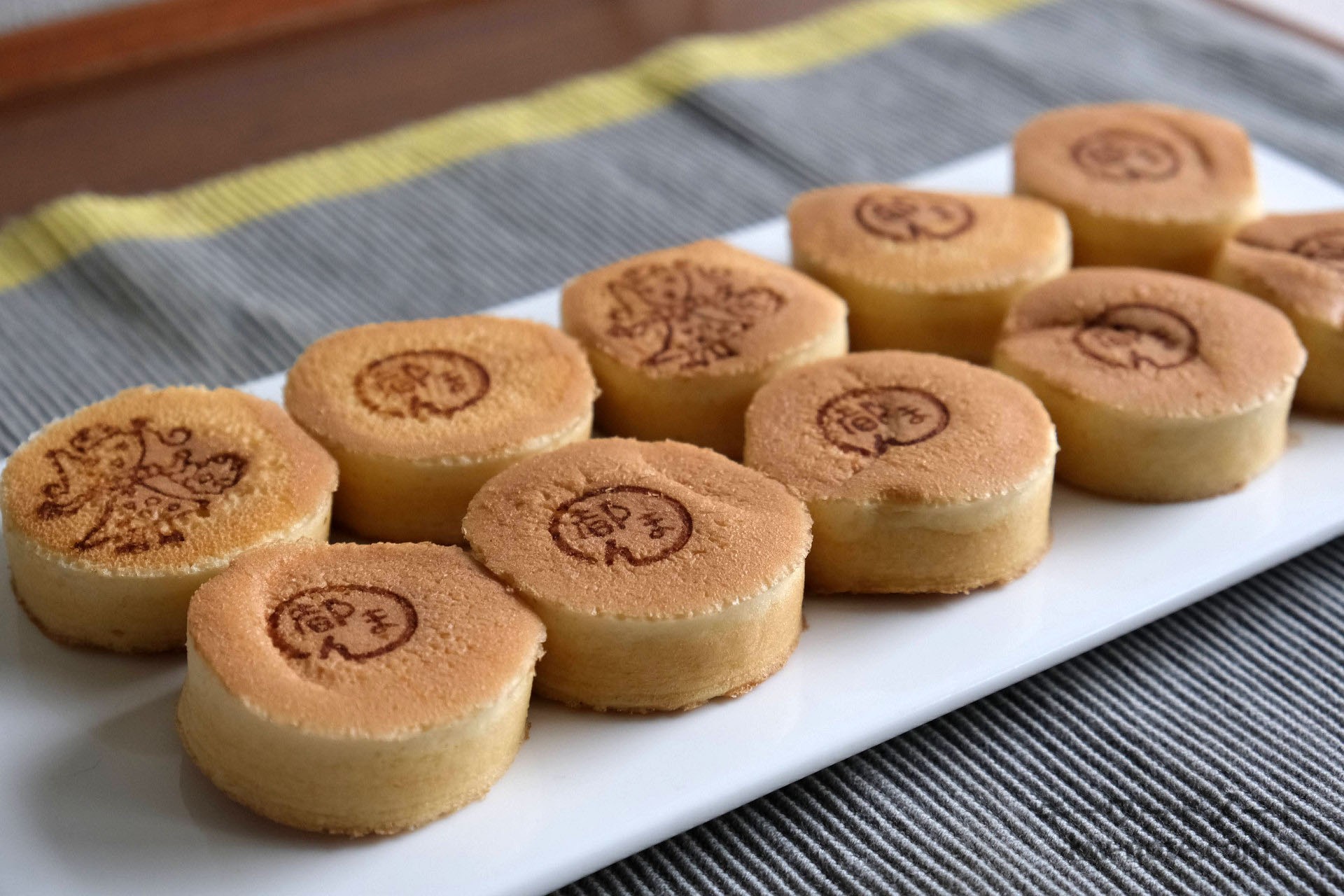 横から見た都まんじゅう