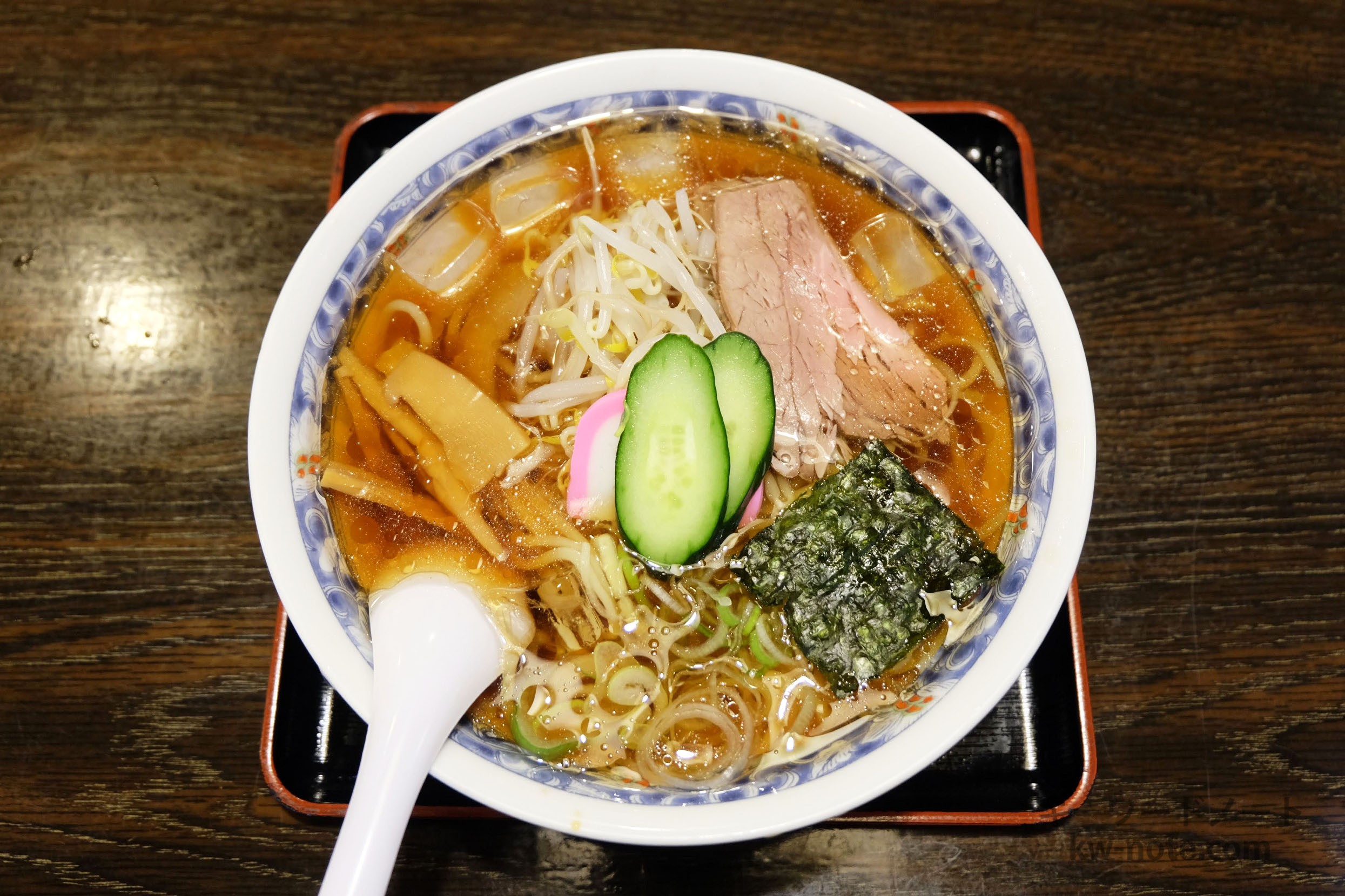 上から見た冷しらーめん