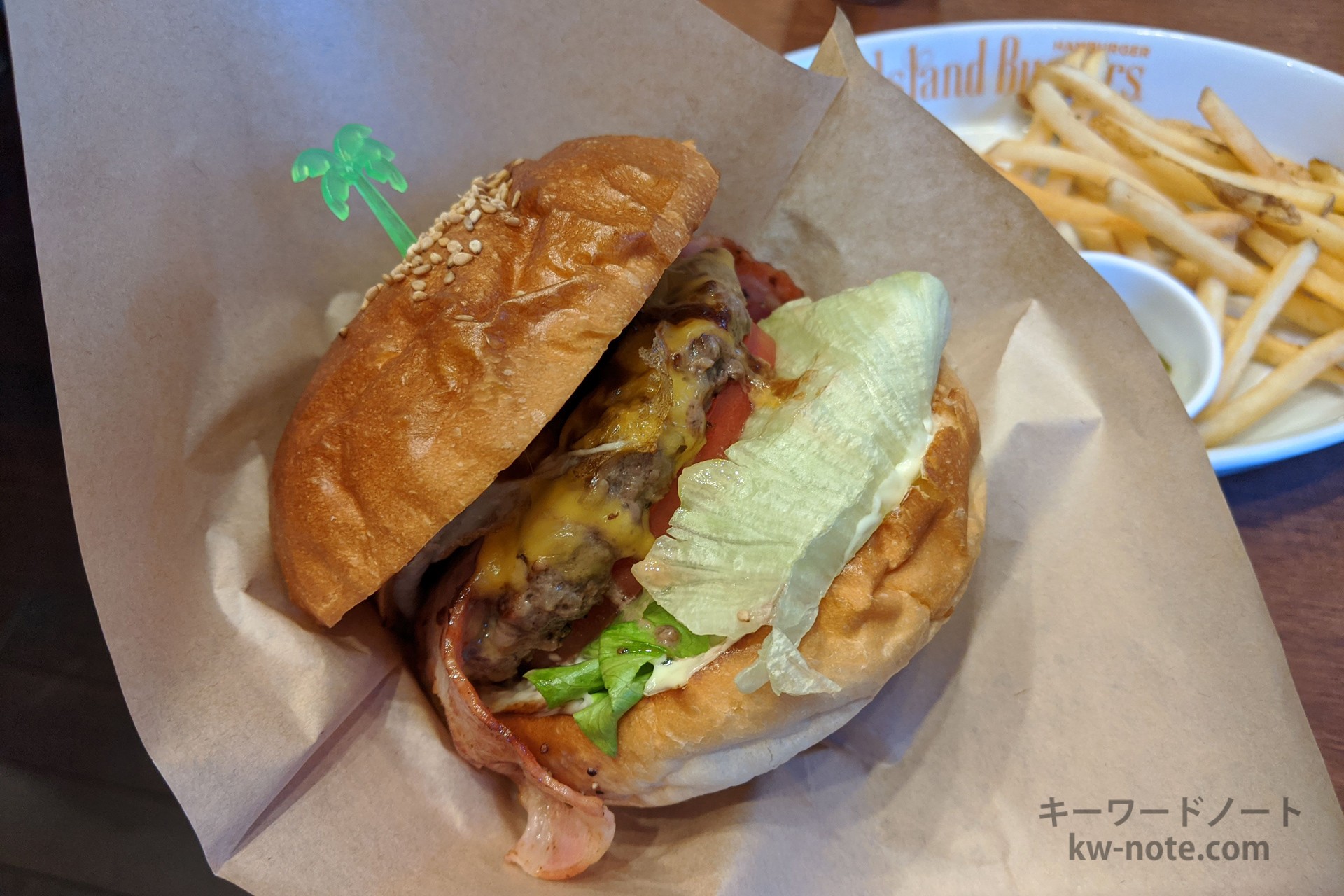 ベーコンエッグチーズバーガーの具材