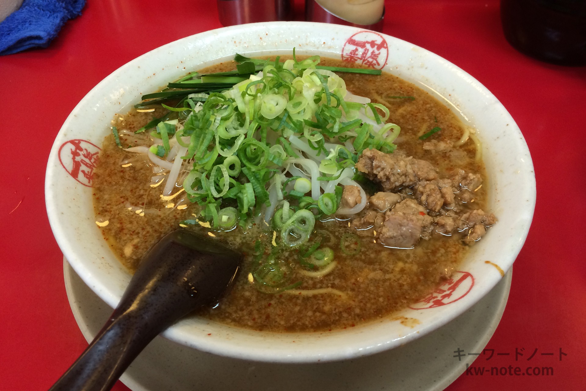 横から見たラーメン